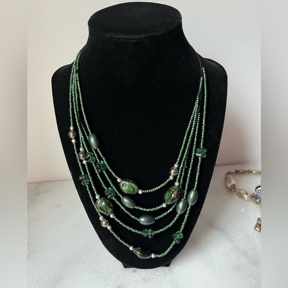 Green Multilayers Necklace - Picture 1 of 7
